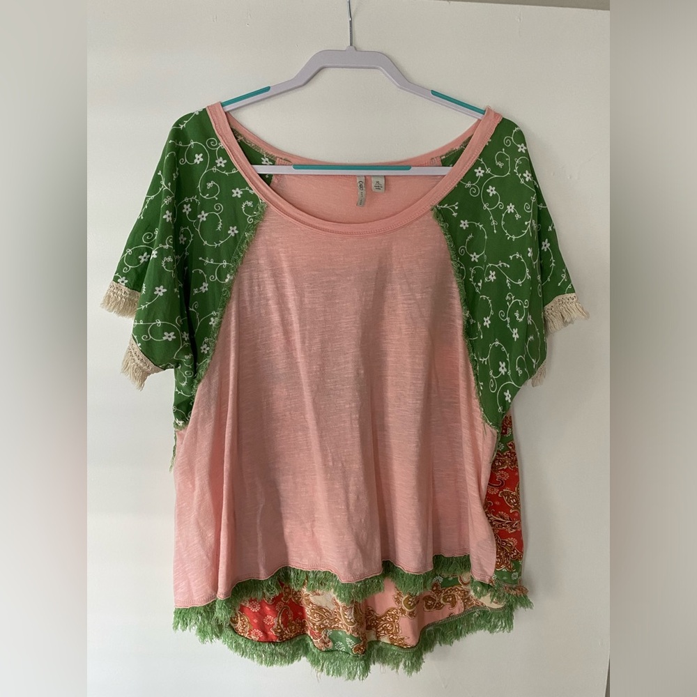 Multicolored women’s top!